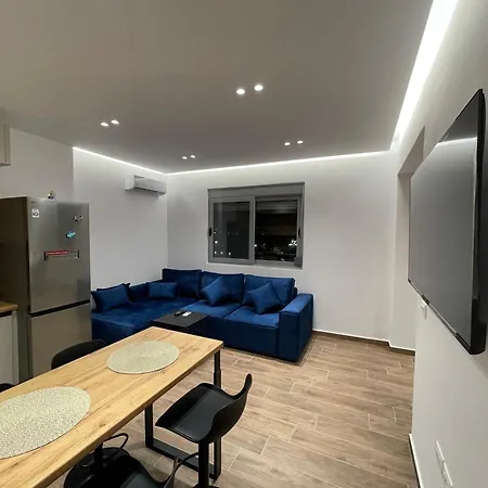 Marina Seaview Apartment *