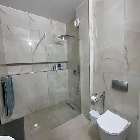 Marina Seaview Apartment *